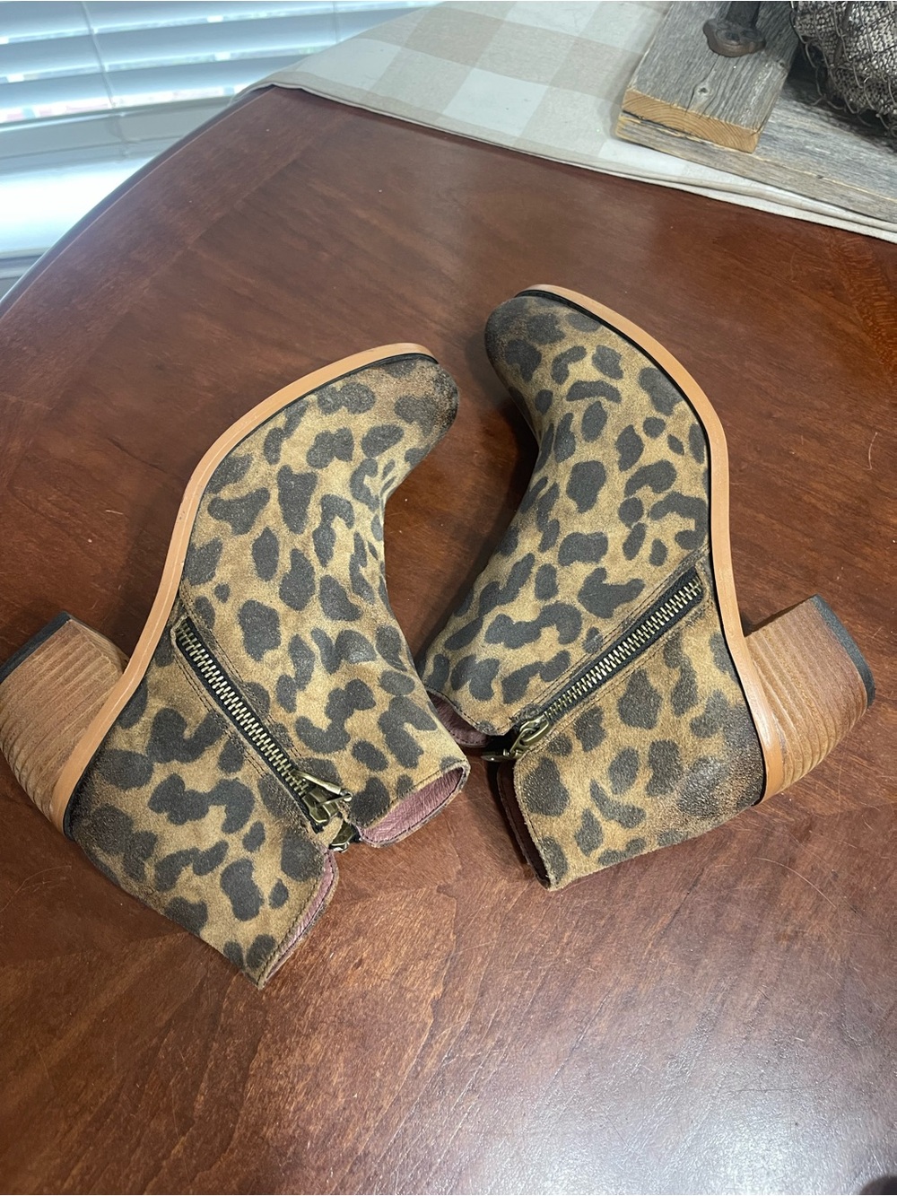 L&B Leopard Cheetah Suede Leather Ankle Boots Booties - Picture 6 of 10
